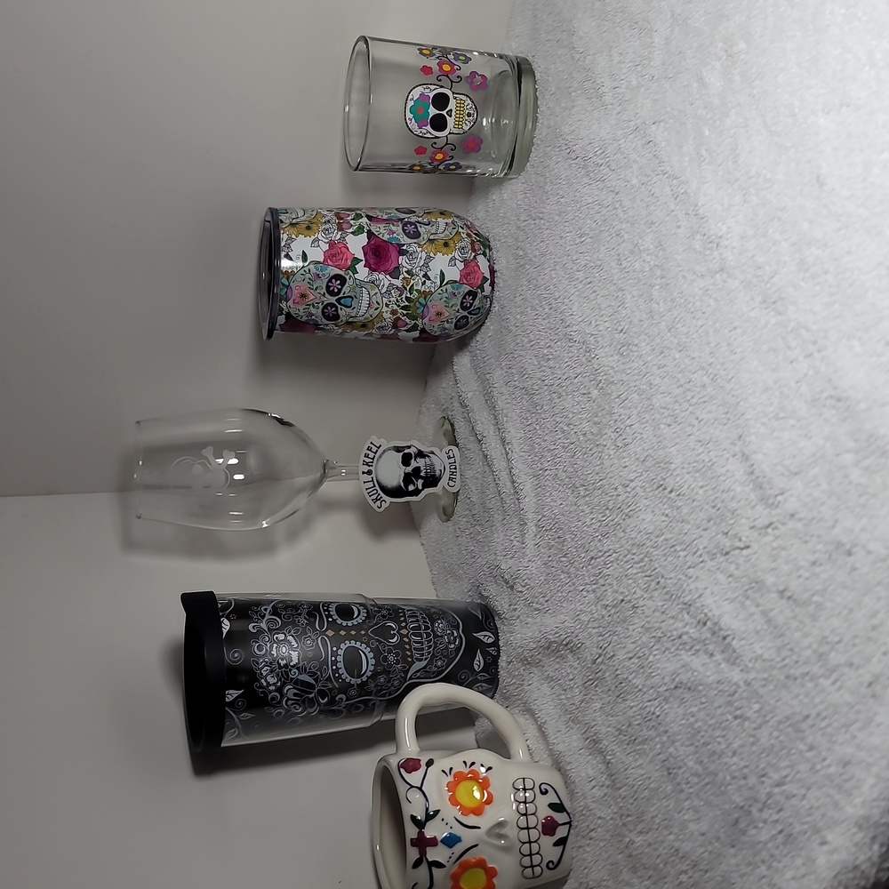Skull Glassware